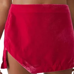 Annalise Velvet Mini Skirt in Pink Phenom