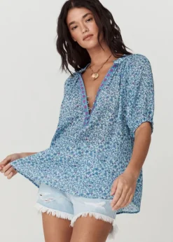Love Jetty Short Sleeve Blouse