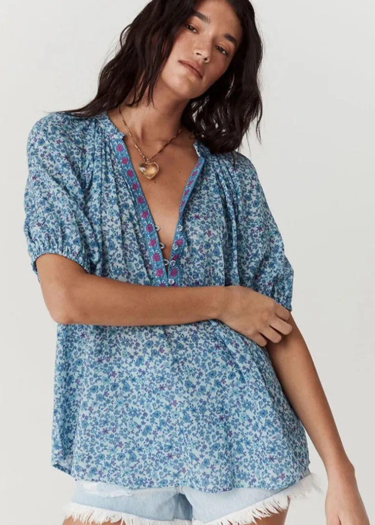 Love Jetty Short Sleeve Blouse