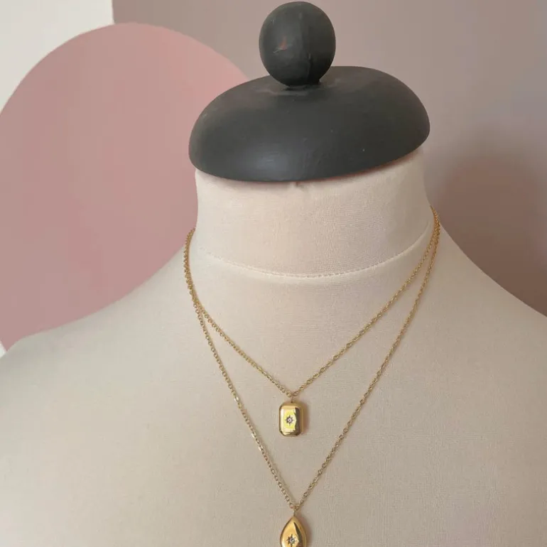 Mini Star Embossed Pendant Necklace