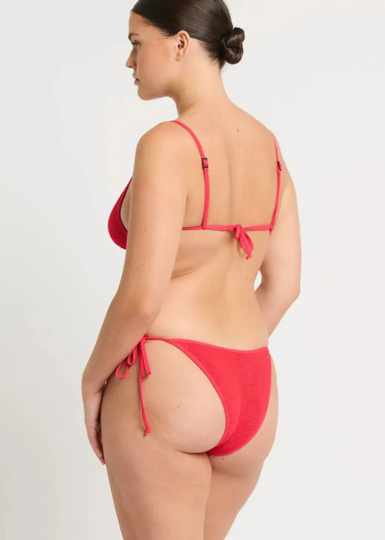The Luana Triangle in Nectarine